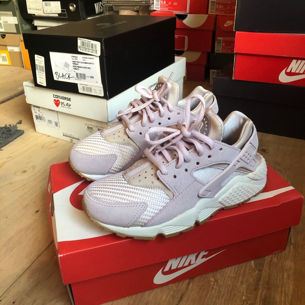 Nike air Huarache run size 5.5